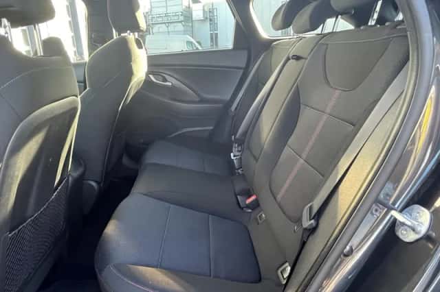 Hyundai i30 (2023) thumbnail 16