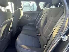 Hyundai i30 (2023) thumbnail 16
