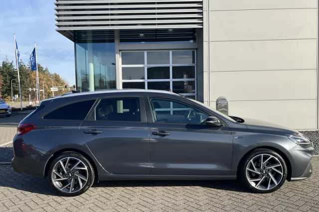 Hyundai i30 (2023) thumbnail 5