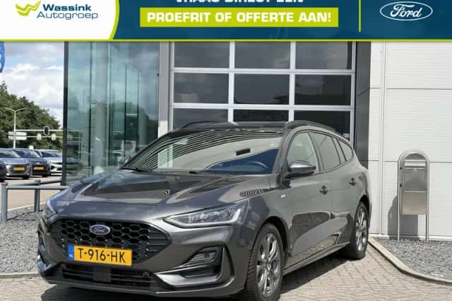 Ford Focus (2023) thumbnail 1