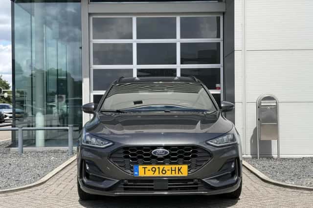 Ford Focus (2023) thumbnail 2
