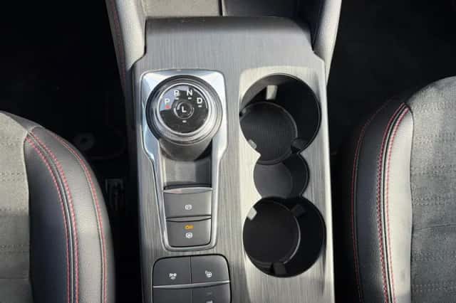 Ford Kuga (2023) thumbnail 12