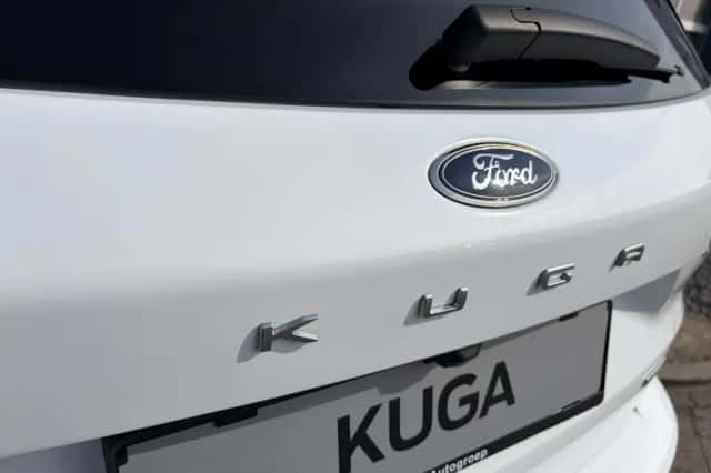Ford Kuga (2023) thumbnail 15