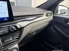 Ford Kuga (2023) thumbnail 17