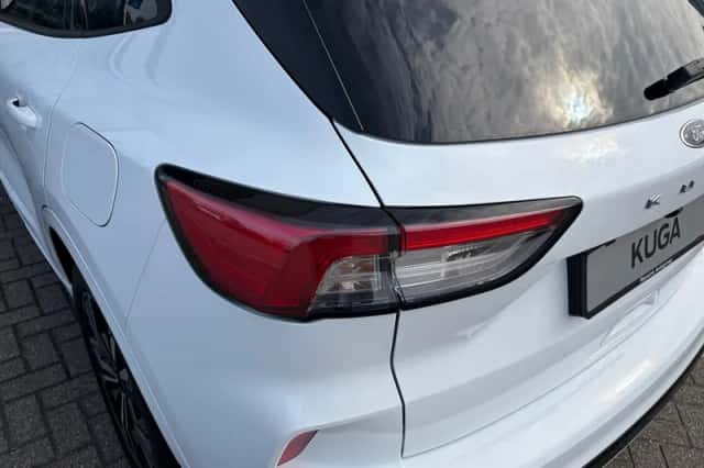 Ford Kuga (2023) thumbnail 29