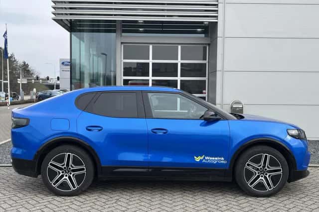 Ford Capri (2025) thumbnail 5