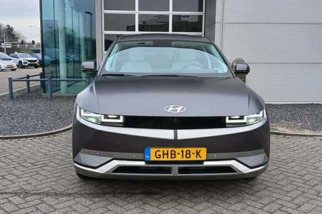 Hyundai Ioniq 5 (2024) thumbnail 3
