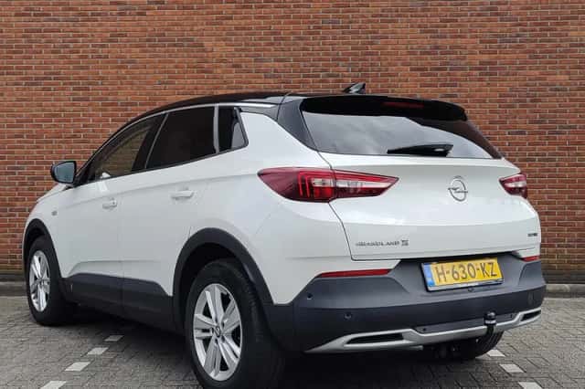 Opel Grandland X (2020) thumbnail 3