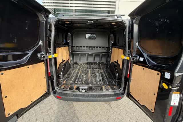 Ford Transit Custom (2023) thumbnail 14