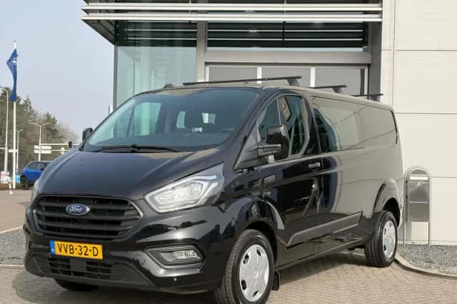 Ford Transit Custom (2023) thumbnail 3