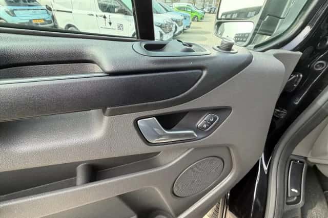 Ford Transit Custom (2023) thumbnail 29