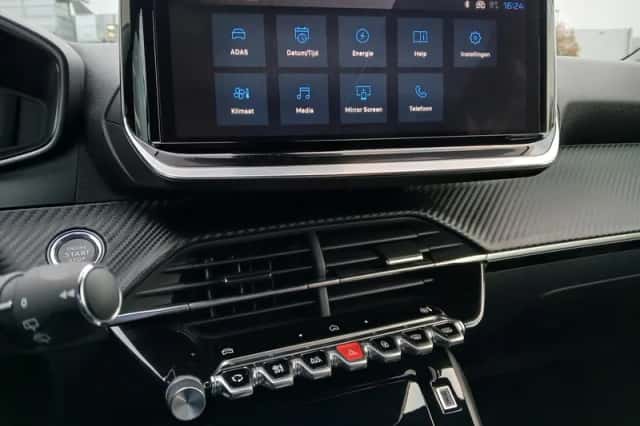 Peugeot e-2008 (2024) thumbnail 11