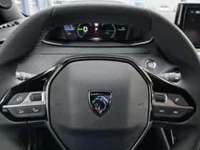 Peugeot e-2008 (2024) thumbnail 15