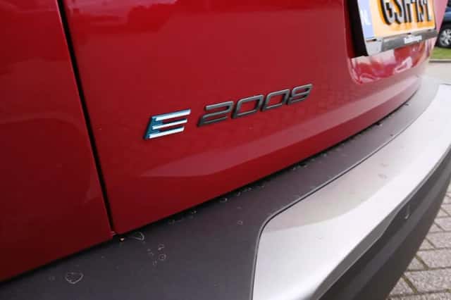 Peugeot e-2008 (2024) thumbnail 21