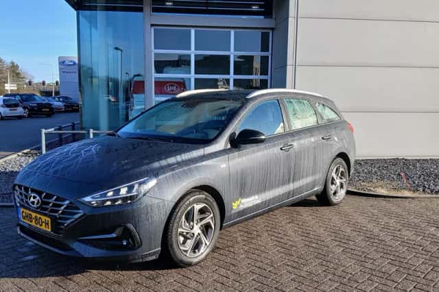 Hyundai i30 (2024) thumbnail 2