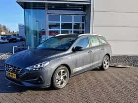 Hyundai i30 (2024) thumbnail 2