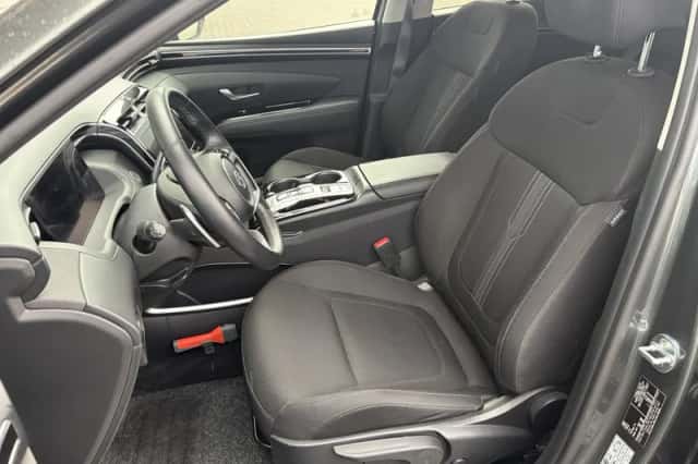 Hyundai Tucson (2022) thumbnail 16