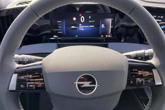 Opel Astra (2025) thumbnail 11