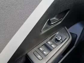 Opel Astra (2025) thumbnail 18