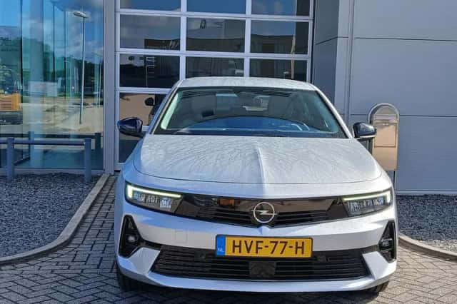 Opel Astra (2025) thumbnail 3