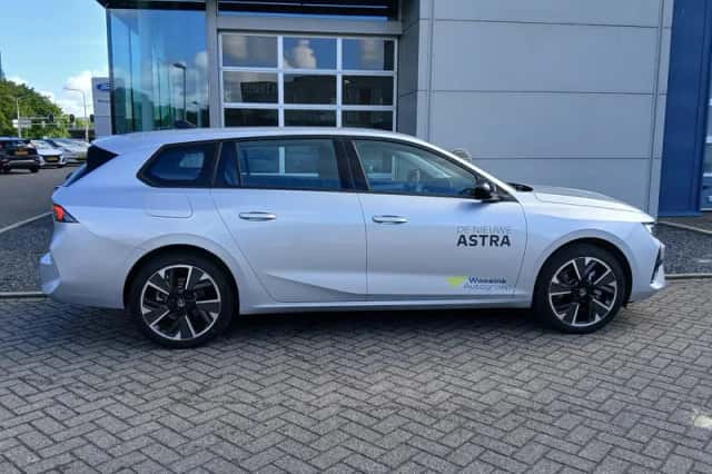 Opel Astra (2025) thumbnail 5