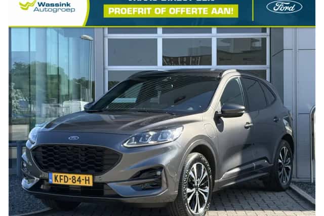Ford Kuga (2022) thumbnail 1