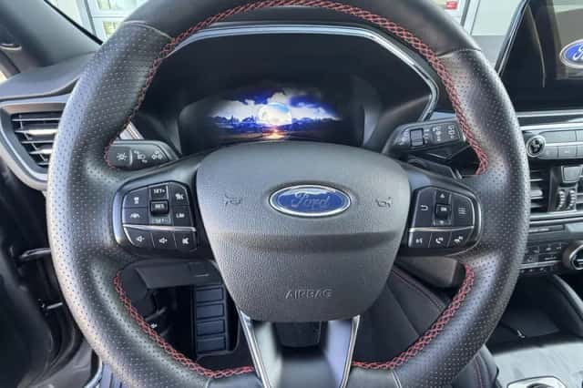 Ford Kuga (2022) thumbnail 21