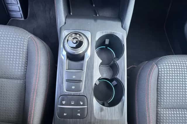 Ford Kuga (2022) thumbnail 25