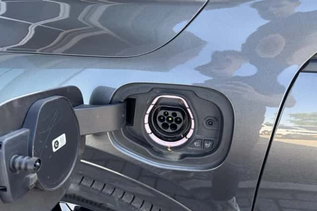 Ford Kuga (2022) thumbnail 30