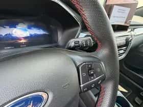 Ford Kuga (2022) thumbnail 27