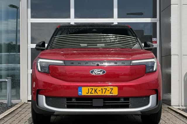 Ford Explorer (2026) thumbnail 2
