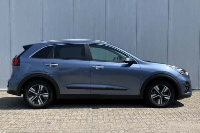 Kia Niro (2022) thumbnail 4