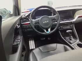 Kia Niro (2022) thumbnail 5