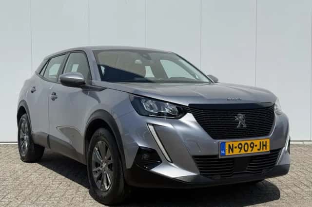 Peugeot 2008 (2021) thumbnail 3