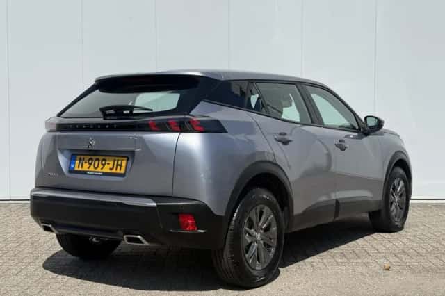 Peugeot 2008 (2021) thumbnail 5