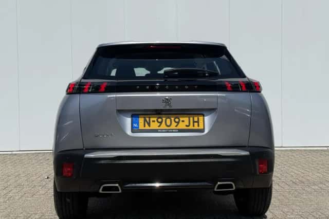 Peugeot 2008 (2021) thumbnail 6