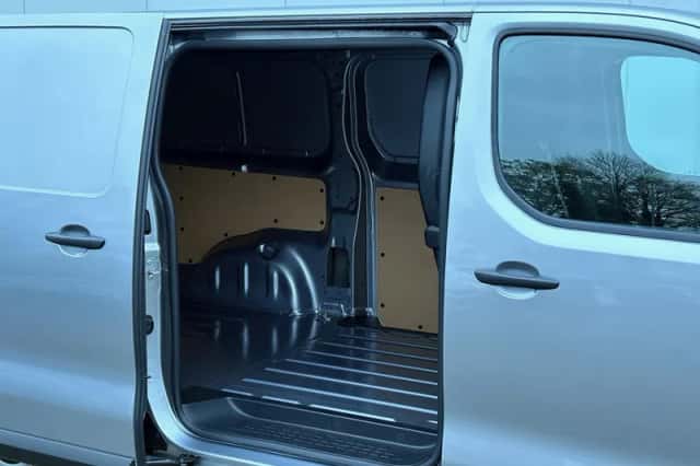 Opel Vivaro-e (2025) thumbnail 6
