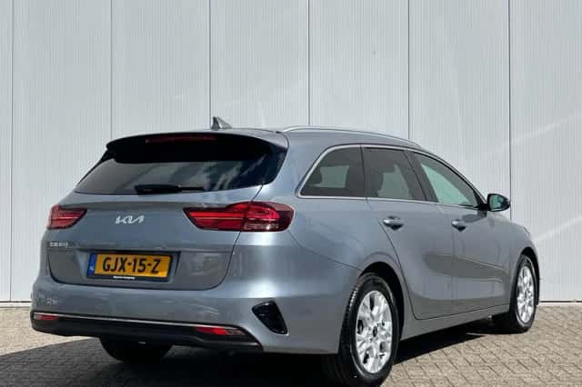 Kia Ceed Sportswagon (2024) thumbnail 6