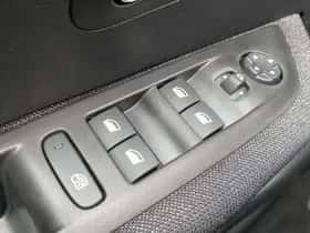 Peugeot 208 (2025) thumbnail 16