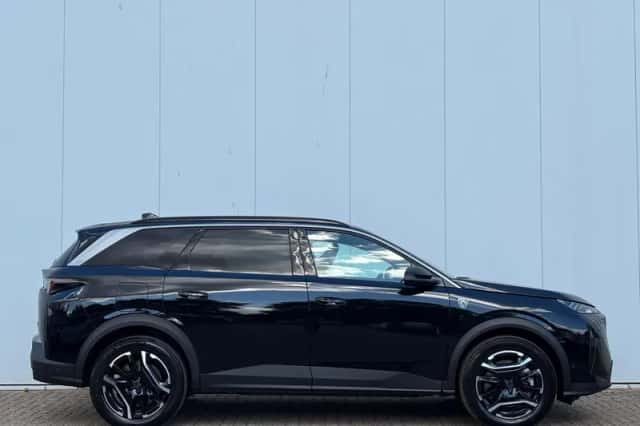 Peugeot 5008 (2025) thumbnail 4