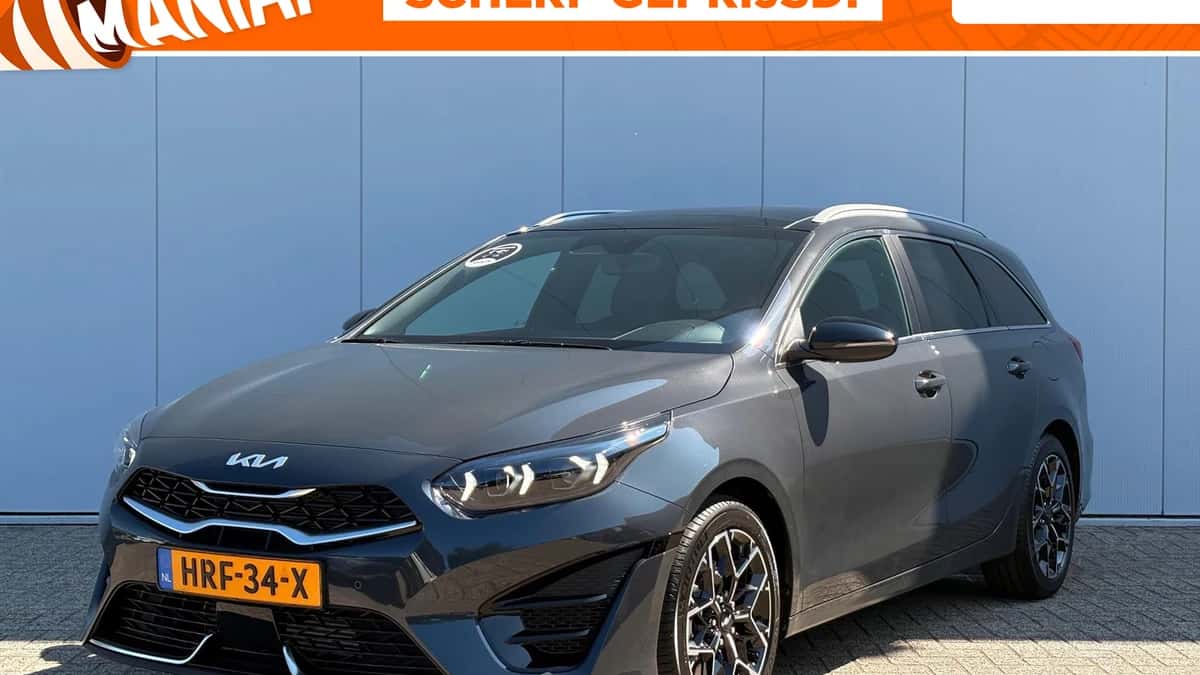 Kia Ceed Sportswagon (2024) — foto 1