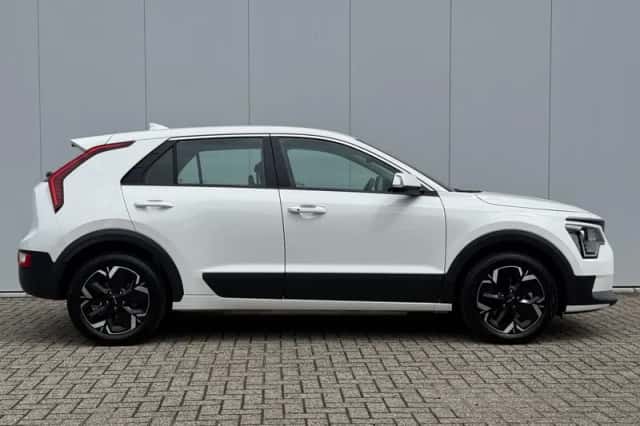Kia Niro EV (2024) thumbnail 4
