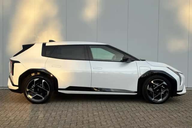 Kia EV4 (2025) thumbnail 4