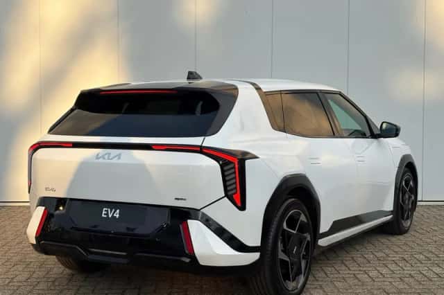 Kia EV4 (2025) thumbnail 5
