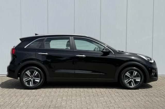 Kia Niro (2021) thumbnail 4