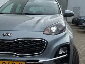 Kia Sportage (2019) thumbnail 40