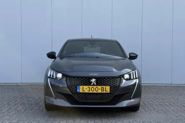 Peugeot 208 (2021) thumbnail 2