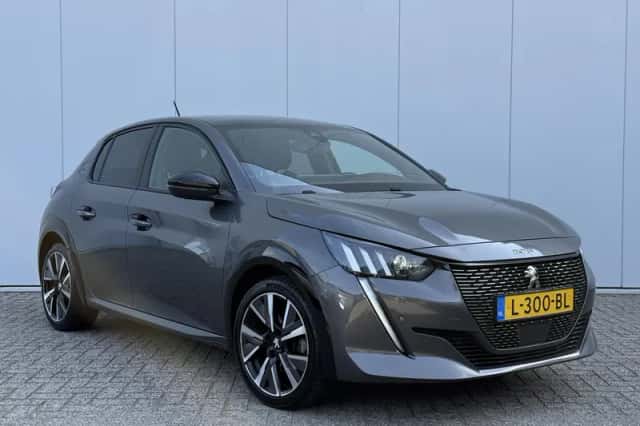 Peugeot 208 (2021) thumbnail 3