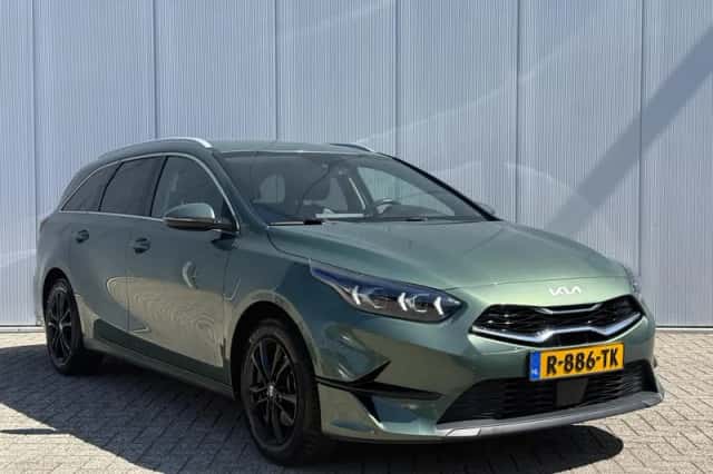Kia Ceed Sportswagon (2022) thumbnail 3