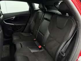 Volvo V40 (2017) thumbnail 11